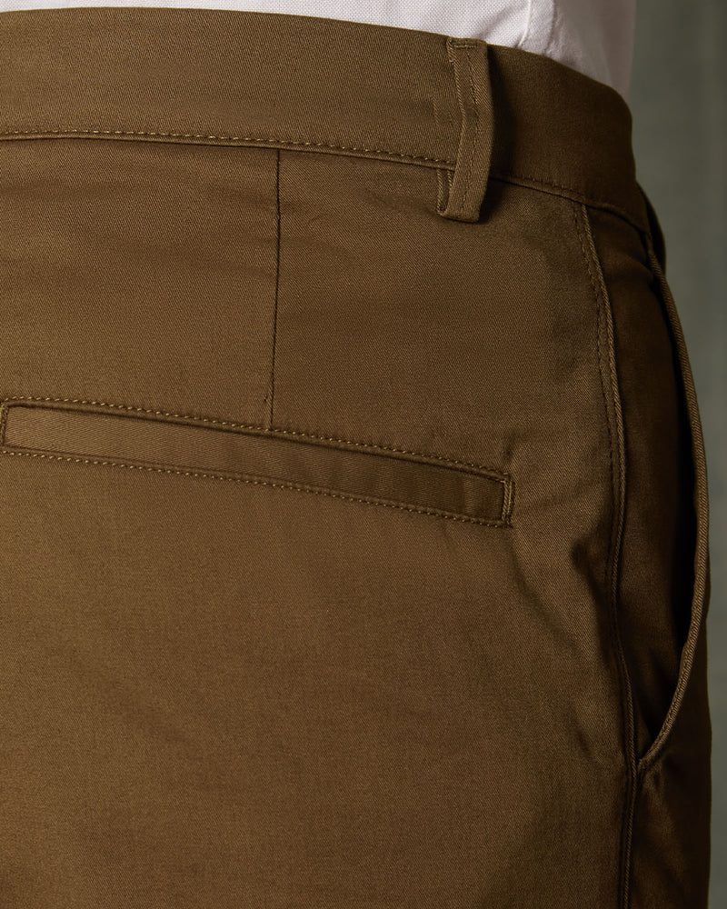 Elevate Everyday Stretch Chinos - Olive