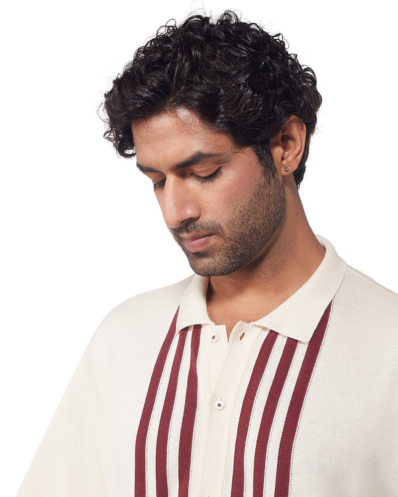 Cream & Red Half-Sleeve Flat Knit Shirt