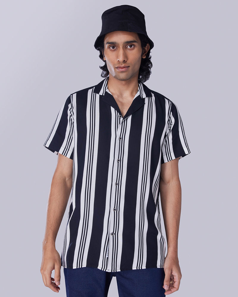 Black & White Half-Sleeve Striped Shirt